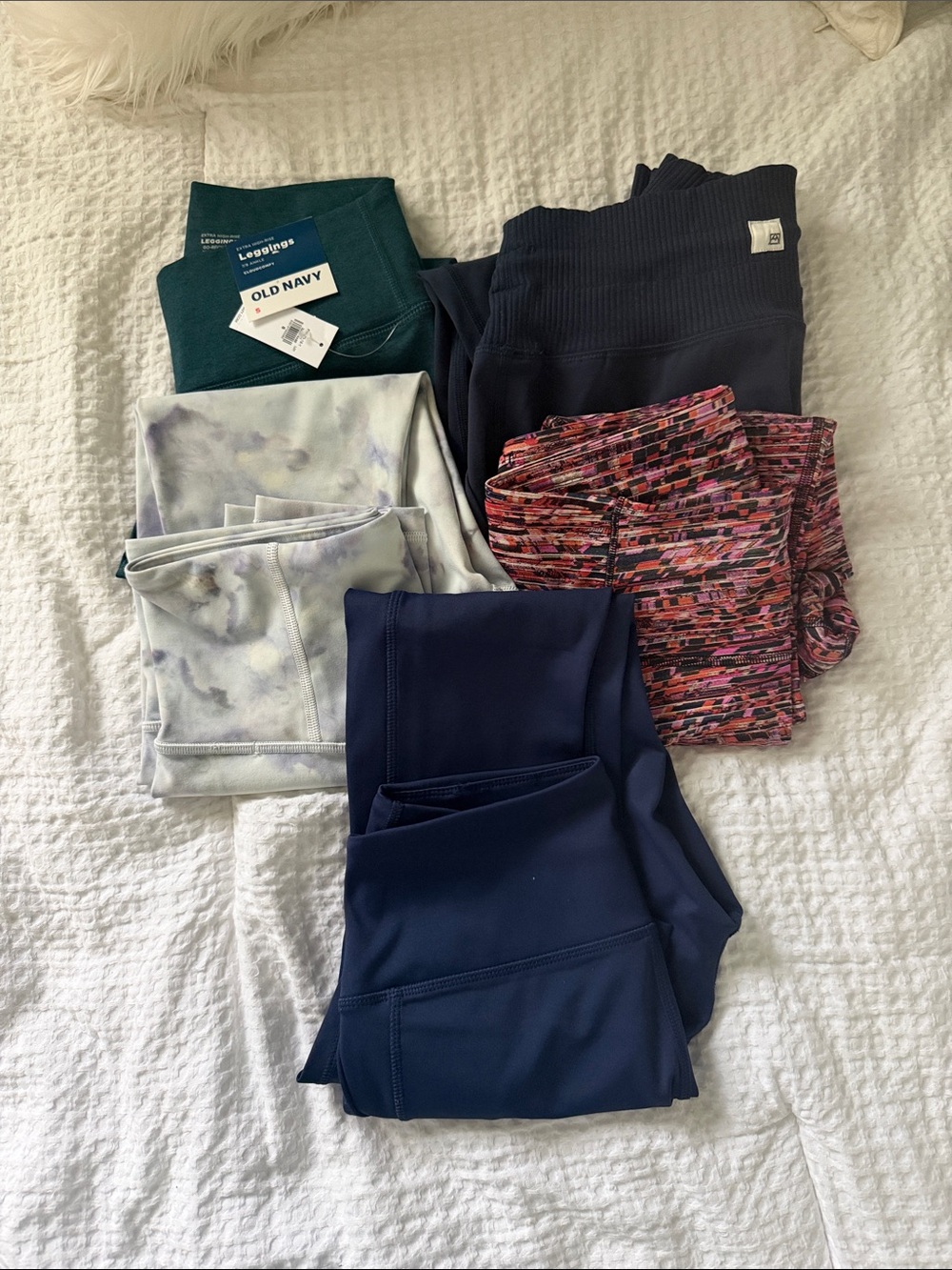 Women’s legging bundle, size small, lululemon is size 6.